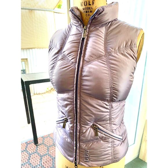 ADD Lavender Purple Goose Down Fitted Puffer Vest Side Slit Zipped Pockets SZ 2 - Picture 1 of 7